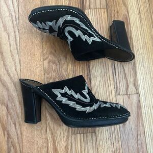 Donald J. Pliner Black Embroidered Suede Mule Western Heels Women’s 8.5M